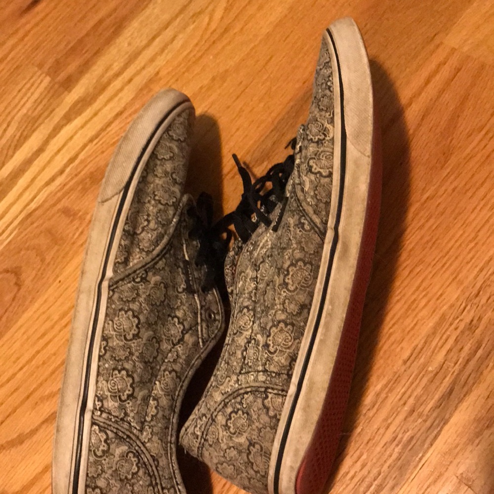Henna Vans - Picture 6 of 7